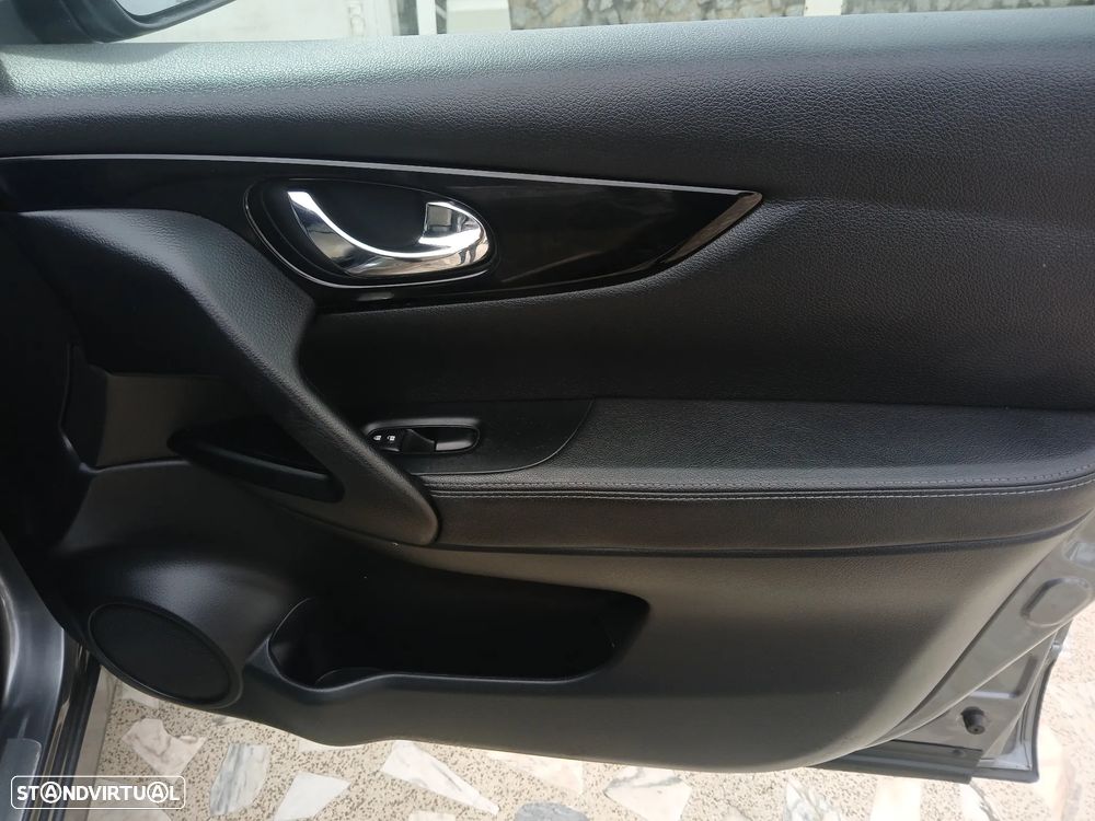 Nissan Qashqai 1.5 dCi Tekna Premium Pele S Alcantara - 28