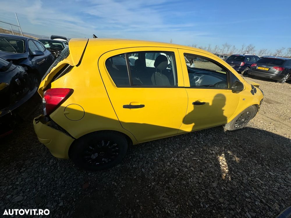 Dezmembram Opel Corsa D A10XEP - 3