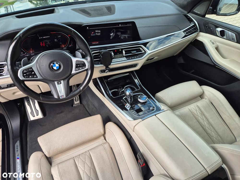 BMW X7 M50d sport - 32