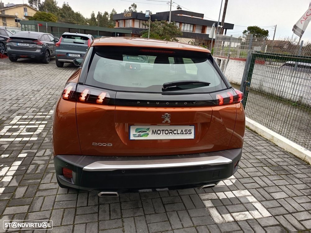 Peugeot 2008 1.2 PureTech Active Pack - 4