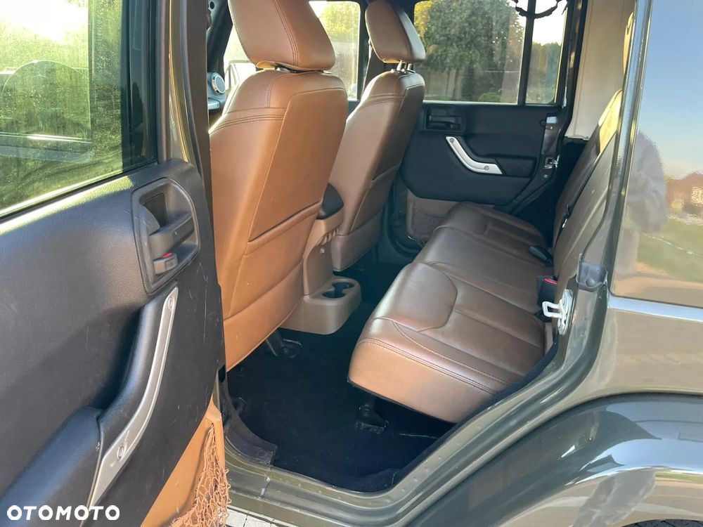 Jeep Wrangler Unlimited 3.6 Automatik Sahara - 20