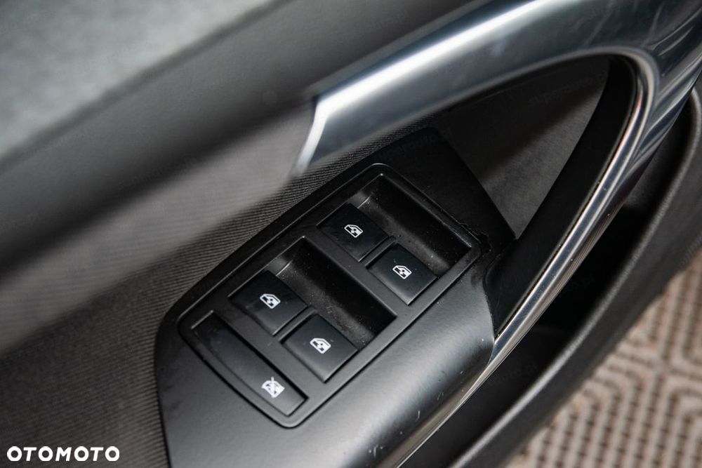 Opel Insignia 2.0 CDTI EcoFLEX S&S - 10