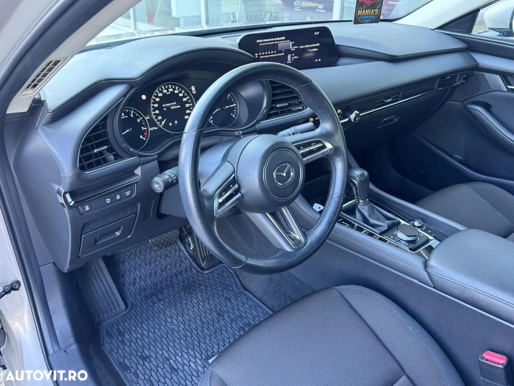 Mazda 3 - 10