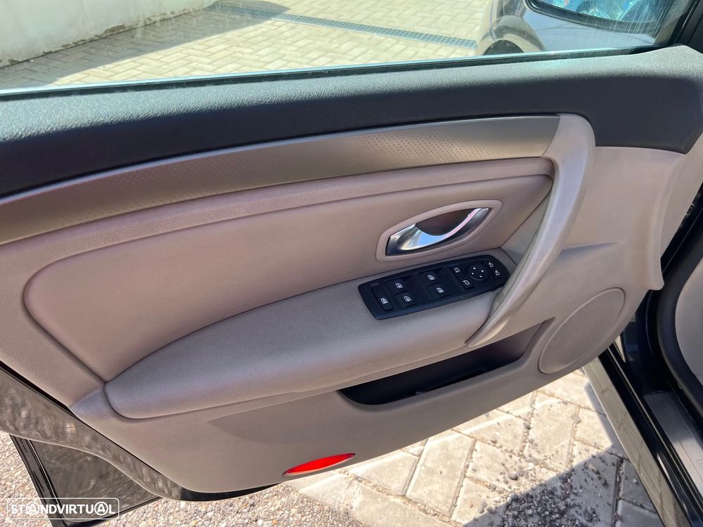 Renault Laguna Break 1.5 dCi Confort - 28