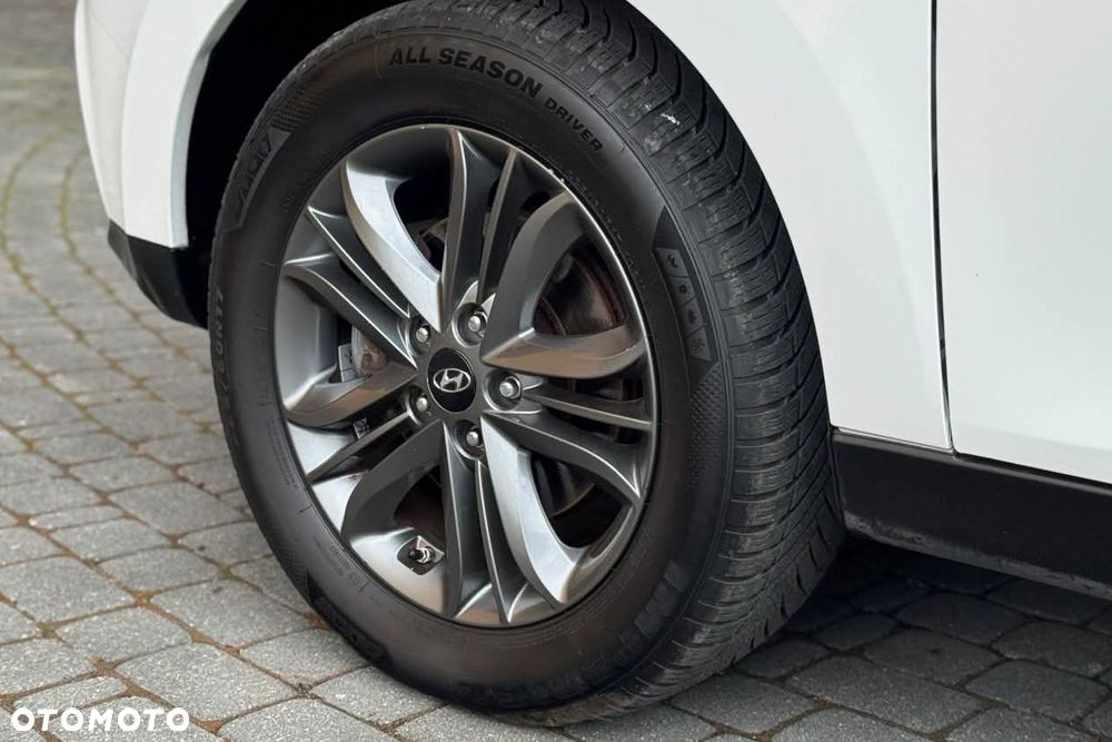 Hyundai ix35 1.7 CRDi 2WD blue Style - 23