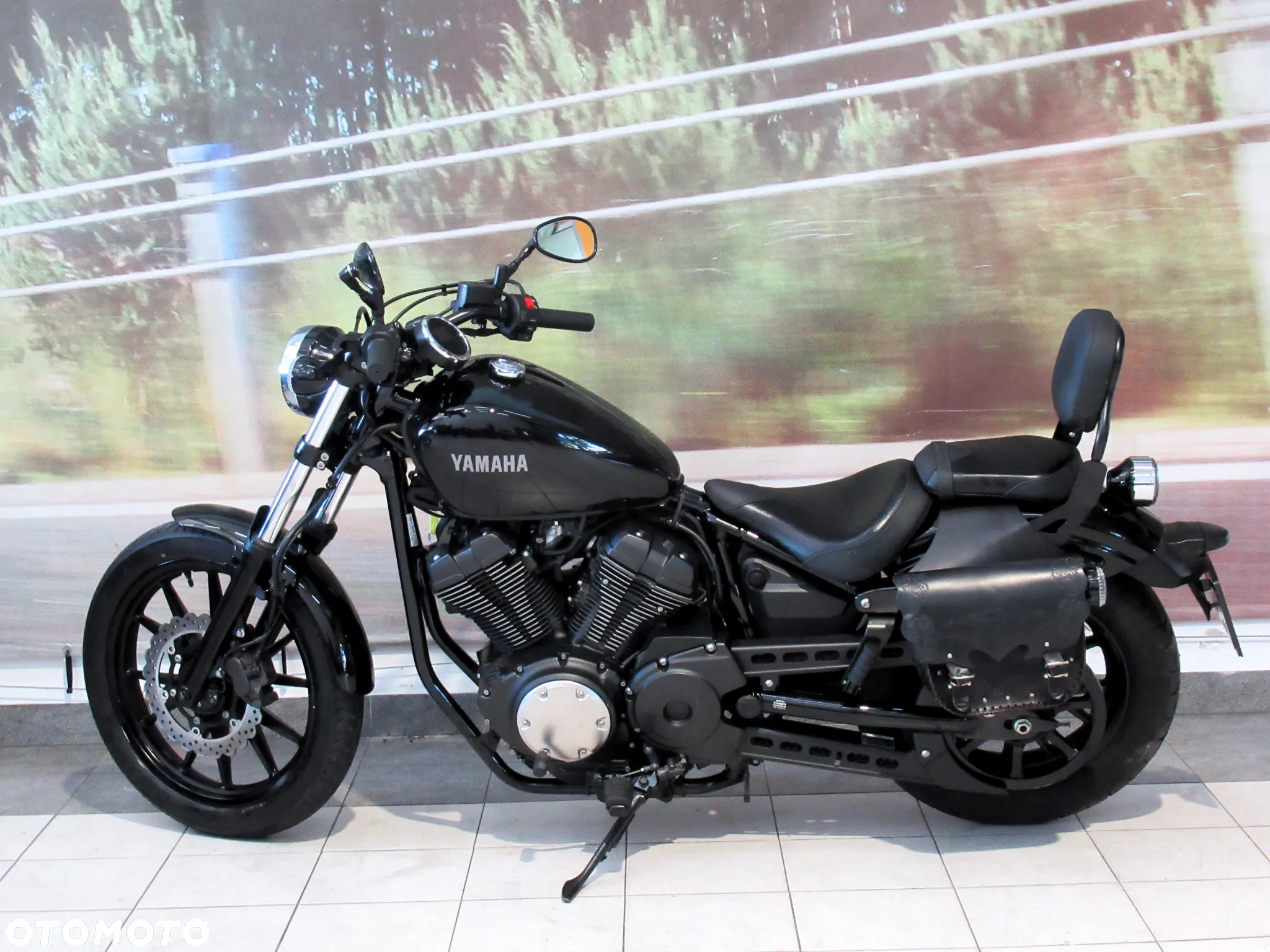 Yamaha XVS - 8