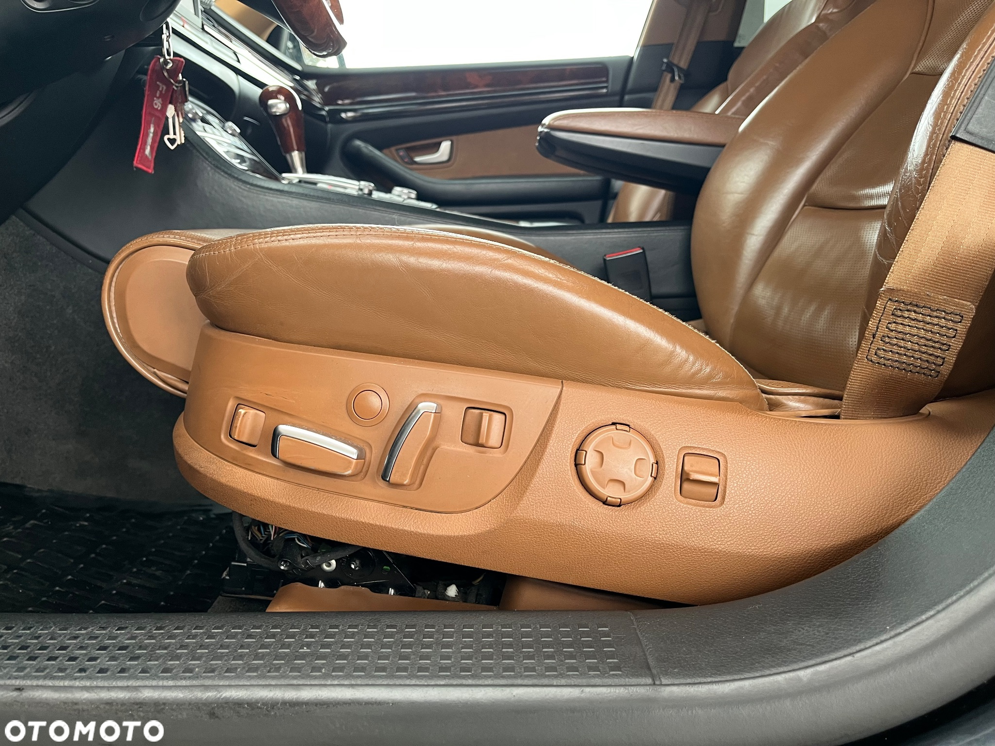 Audi A8 4.2 TDI Quattro - 14