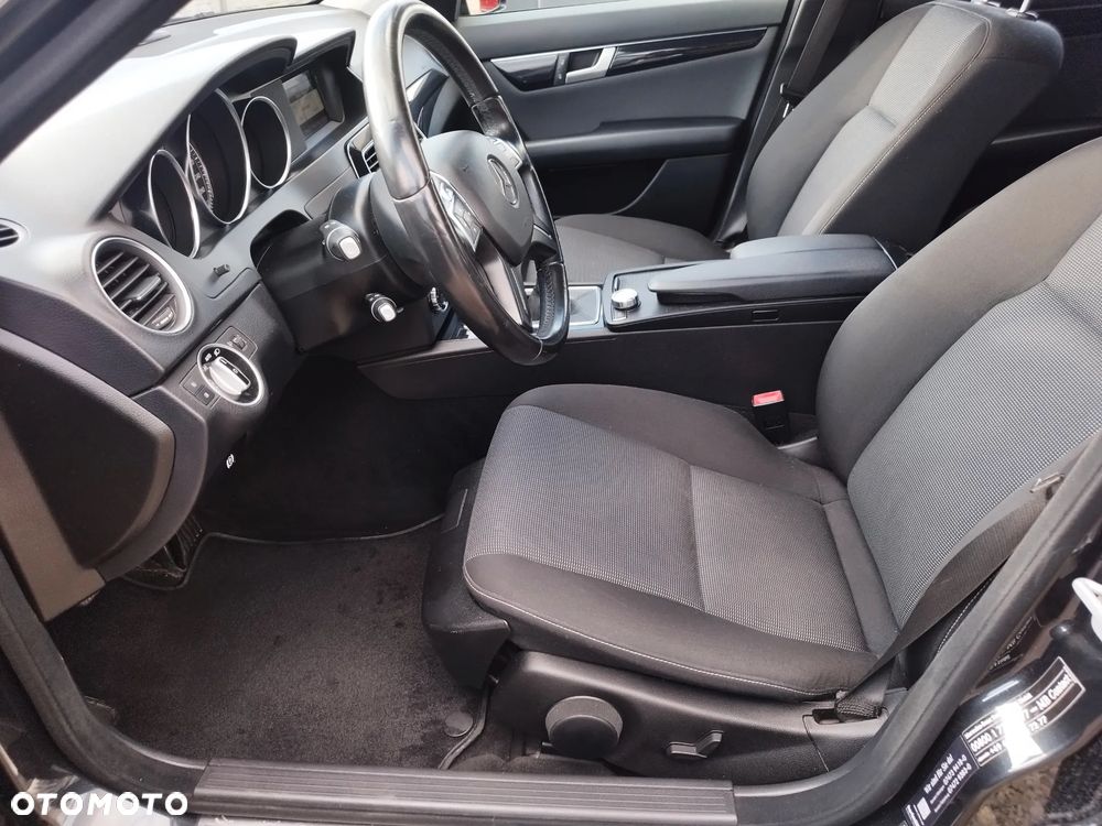 Mercedes-Benz Klasa C 200 CDI BlueEff Avantgarde - 15