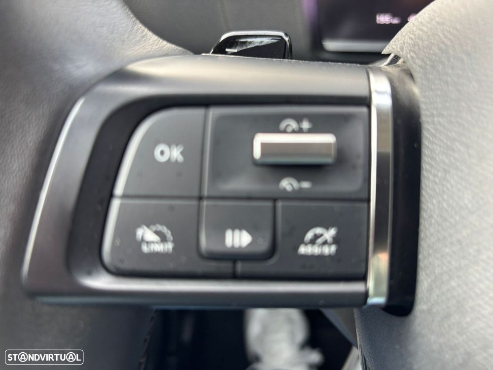 Citroën C4 1.2 PureTech Shine Pack EAT8 - 24