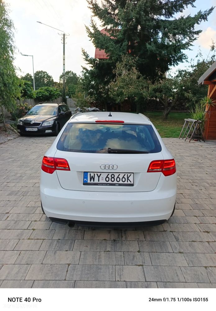 Audi A3 Sportback - 3