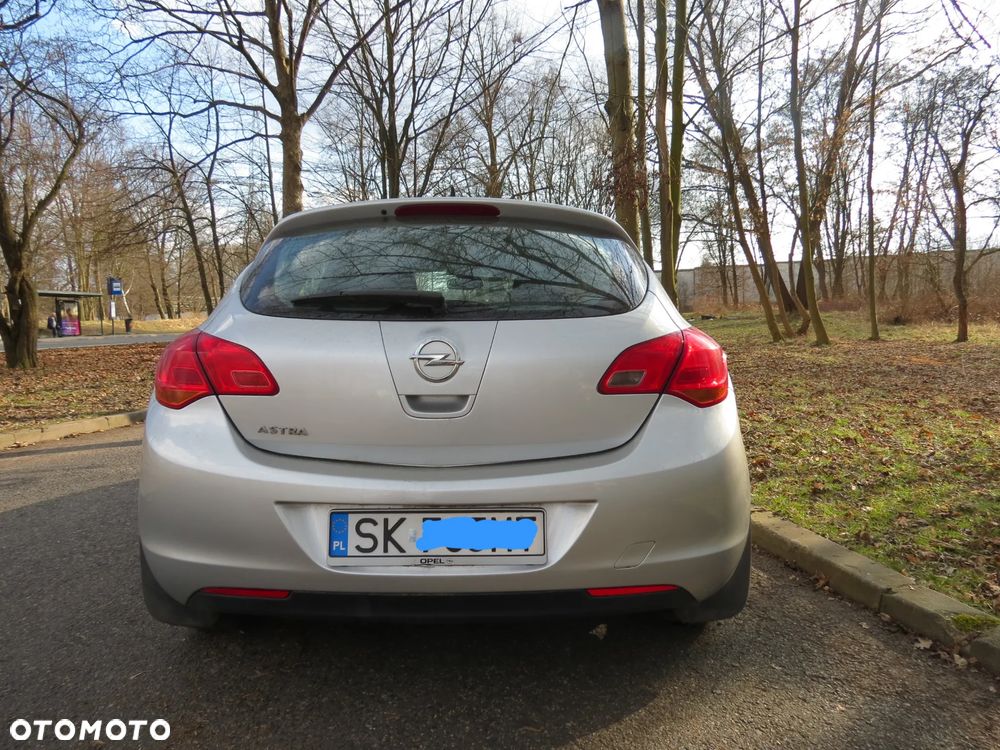 Opel Astra 1.6 Enjoy - 4