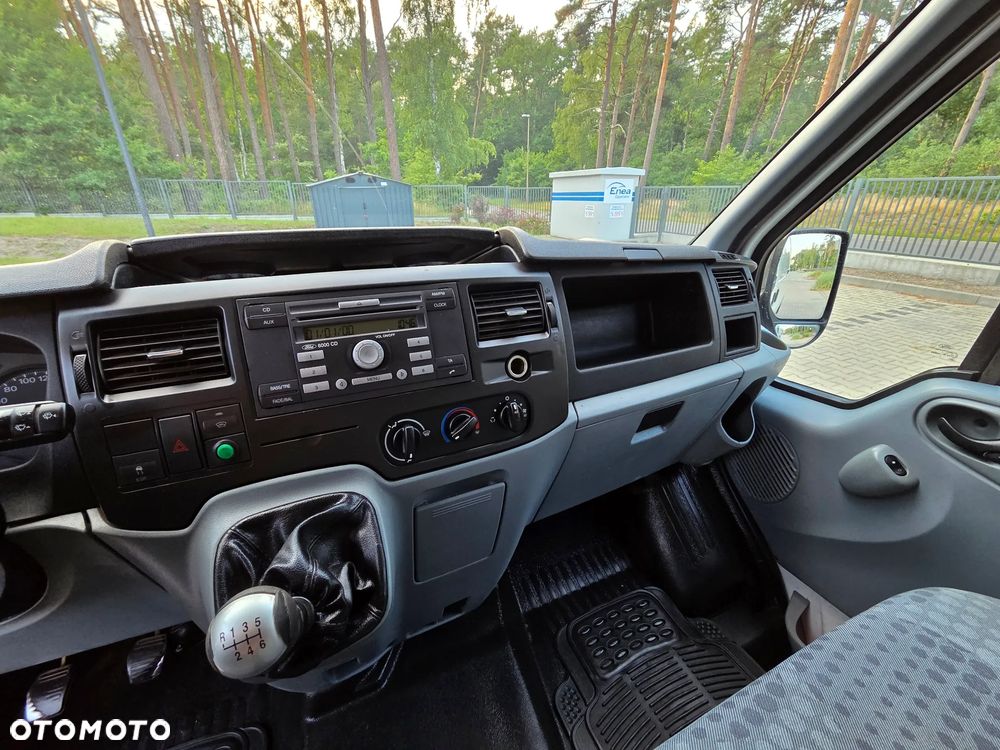 Ford Transit - 6
