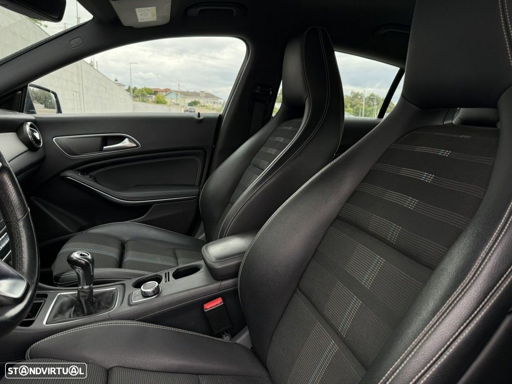 Mercedes-Benz CLA 180 d Shooting Brake Urban - 14