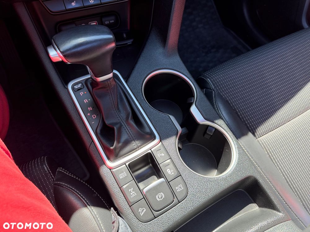 Kia Sportage 2.0 CRDI 4WD Automatik Spirit - 20