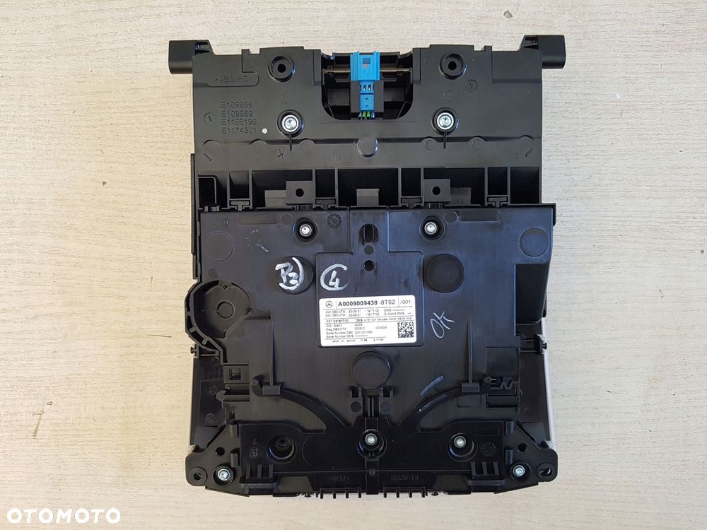 mercedes gls w 167 lampka oświetlenie wnętrza kabiny a0009009438-8t92 - 4