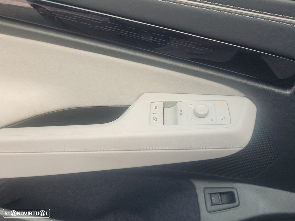 VW ID.7 Tourer 77 kWh Pro 1st - 16