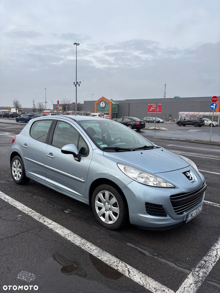 Peugeot 207 90 HDi FAP (Blue Lion) 99G - 4