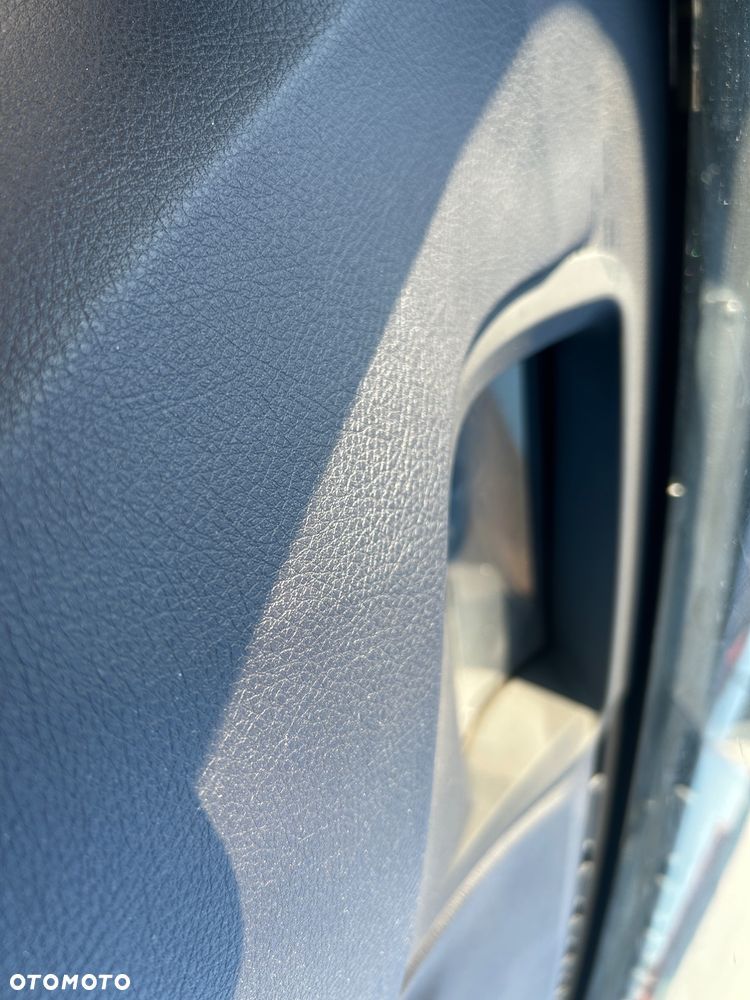 BMW Seria 3 330e iPerformance M Sport Shadow - 23