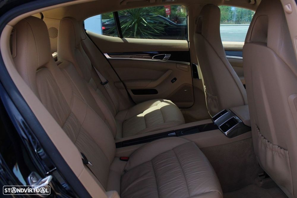 Porsche Panamera Platinum Edition - 19