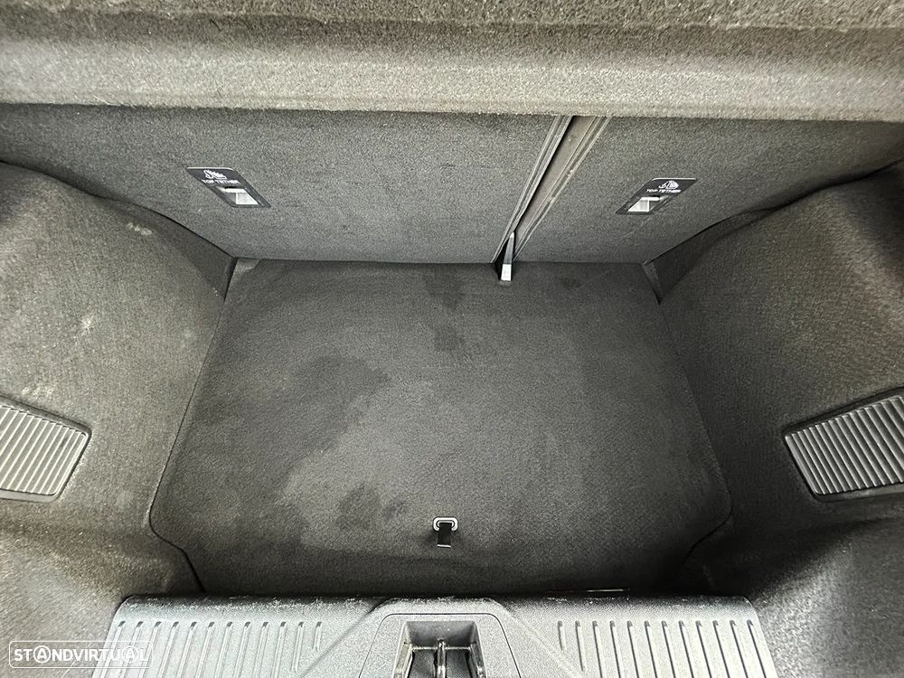 Ford Fiesta 1.0 EcoBoost ST-Line - 26