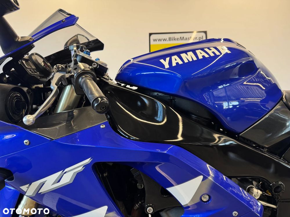 Yamaha YZF - 21