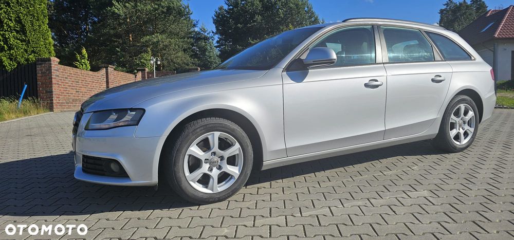 Audi A4 Avant - 10