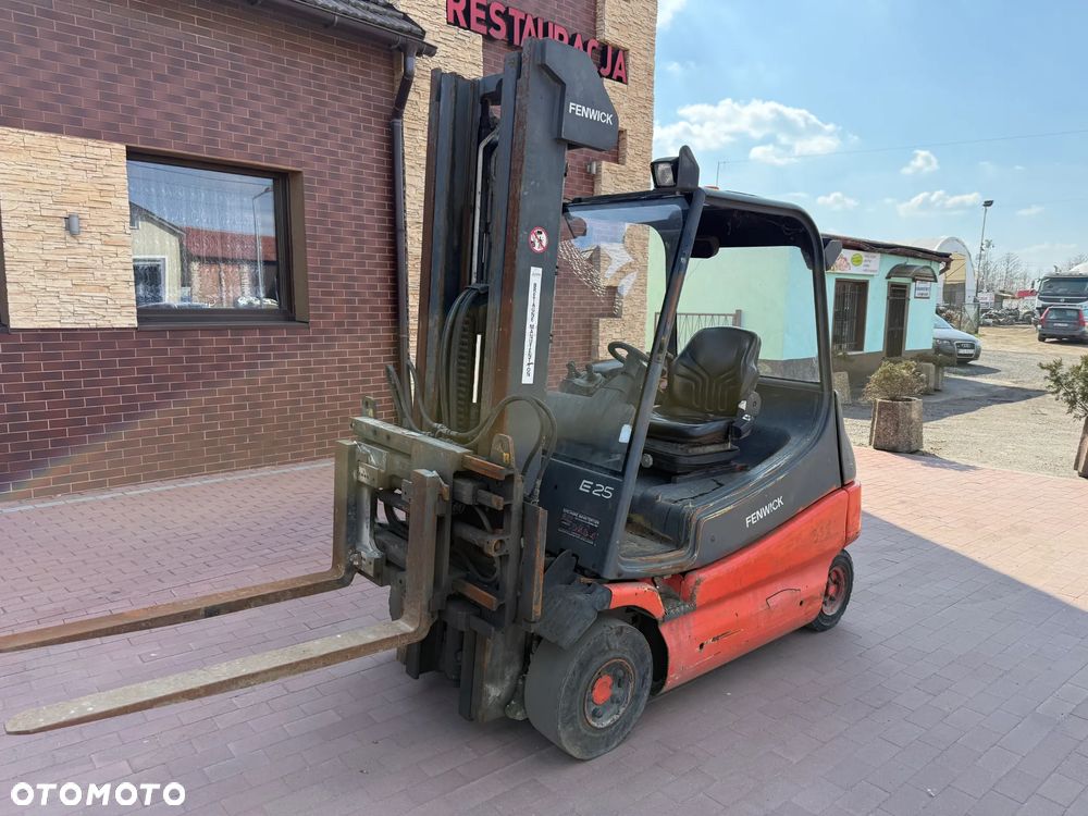 Linde E25 - 3