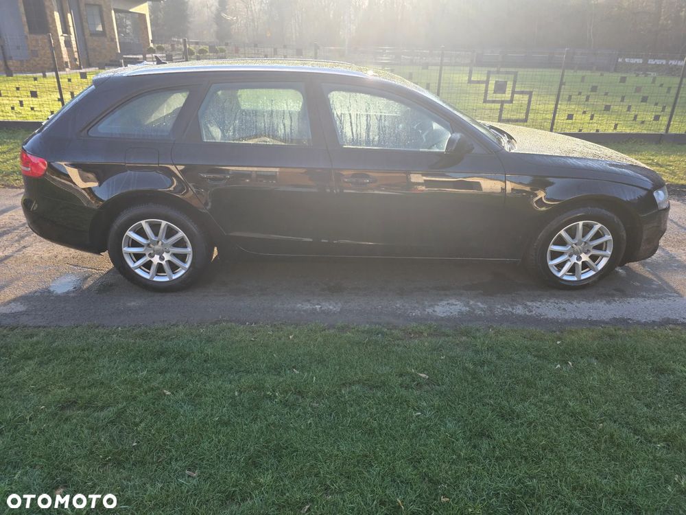Audi A4 Avant 2.0 TDI DPF quattro Attraction - 6