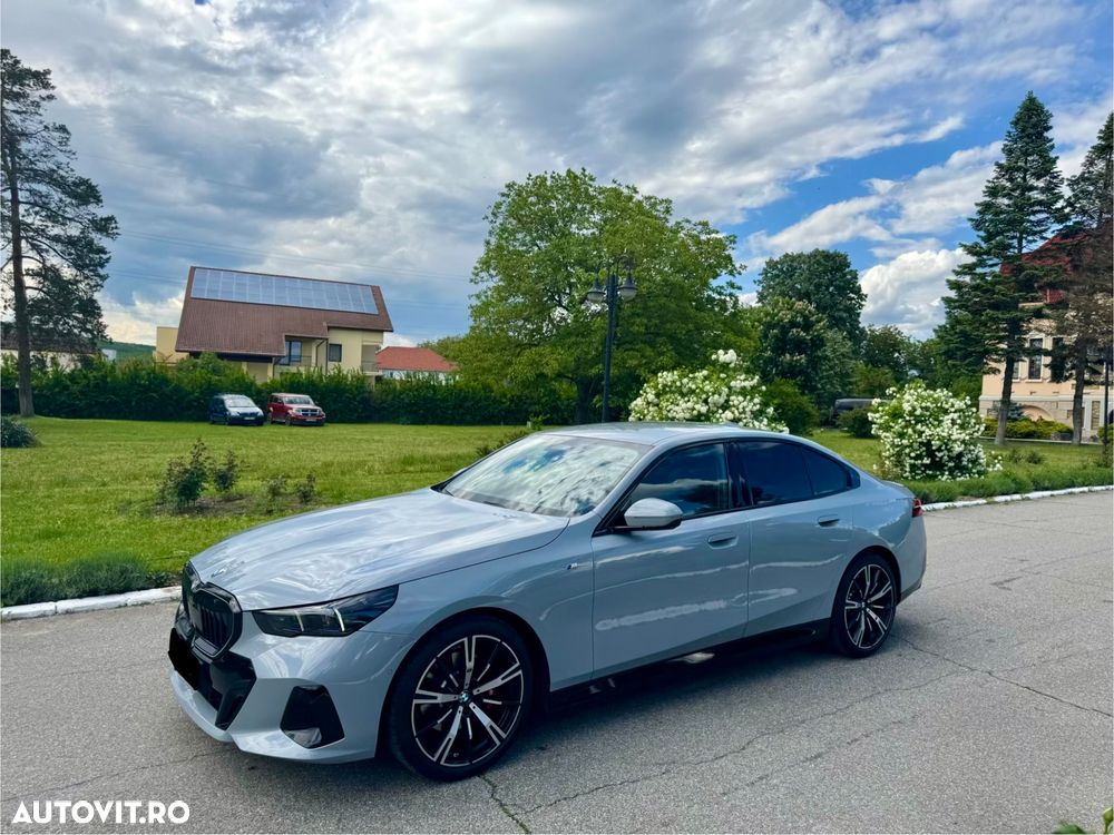 BMW Seria 5 520d AT MHEV - 32