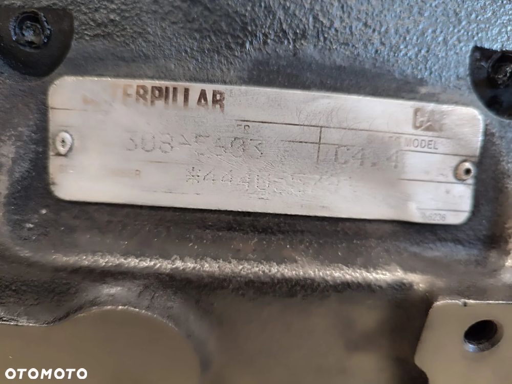 Słupek silnika  Cat 4.4C - 11