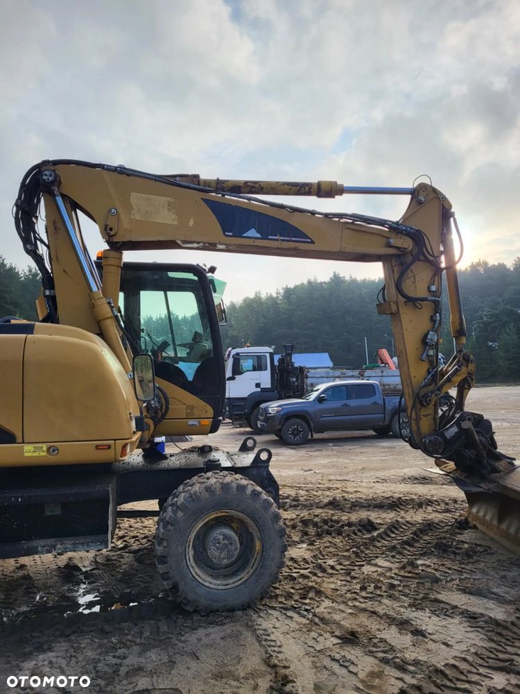 Caterpillar - 2