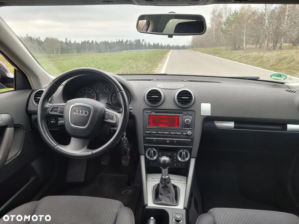 Audi A3 Sportback 1.8 TFSI Attraction - 9