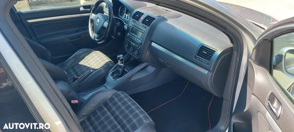 Volkswagen Golf 2.0 FSI GTI 30 Edition - 7