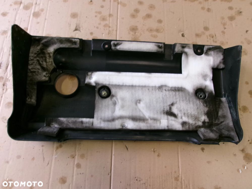 OSŁONA NA SILNIK TOYOTA AVENSIS T27  COROLLA E11 E12 AURIS - 2