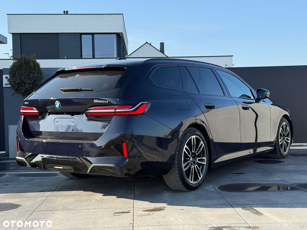 BMW Seria 5 520d - 25