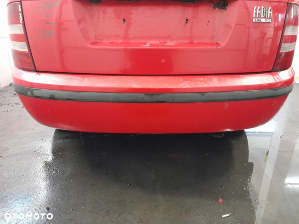 SKODA FABIA ZDERZAK TYLNY TYŁ KOMBI KOLOR: LF3E