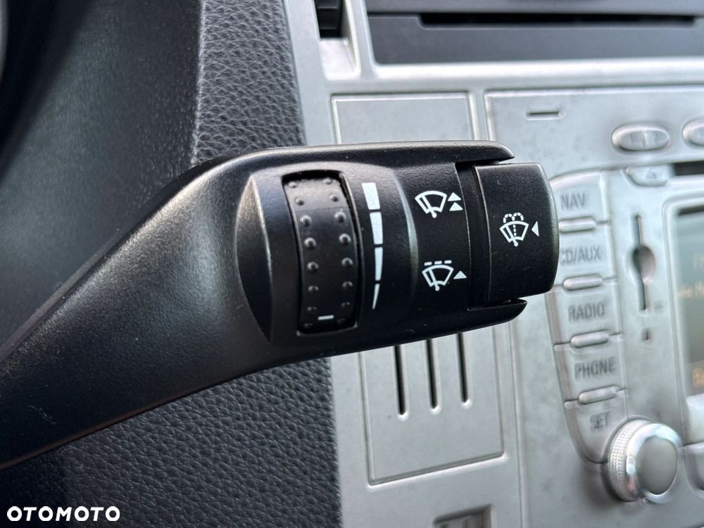 Ford Kuga - 39