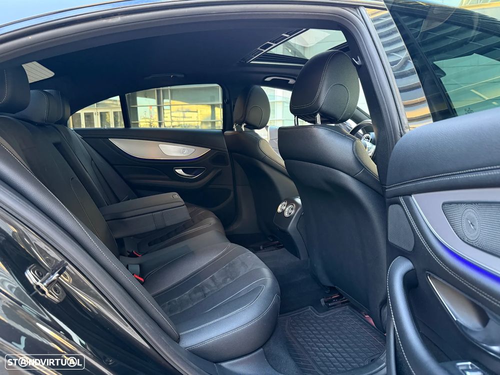 Mercedes-Benz CLS 300 - 6