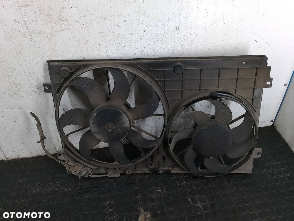 WENTYLATOR CHŁODNICY VW PASSAT B6 1K0121207T 2.0 FSI - 3