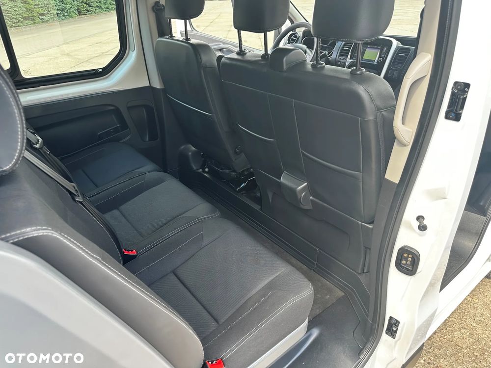Renault Trafic - 22