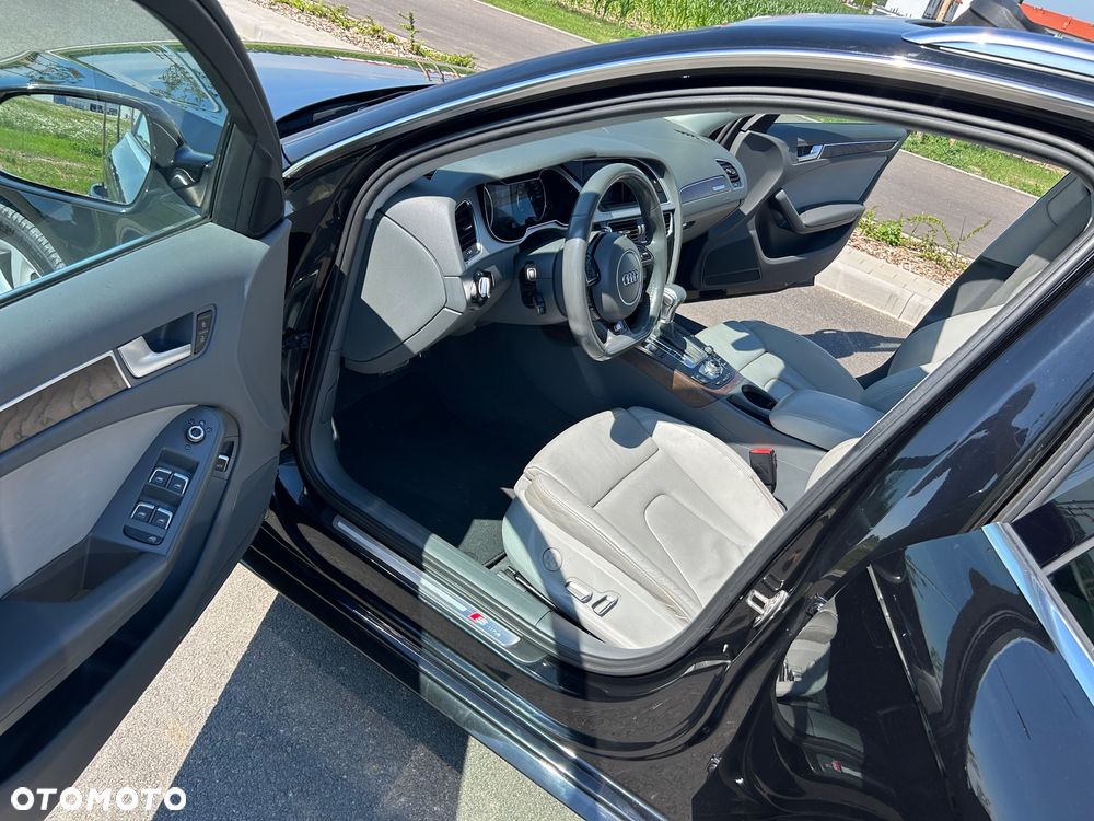 Audi A4 Avant 2.0 TDI clean diesel Quattro S tronic - 23