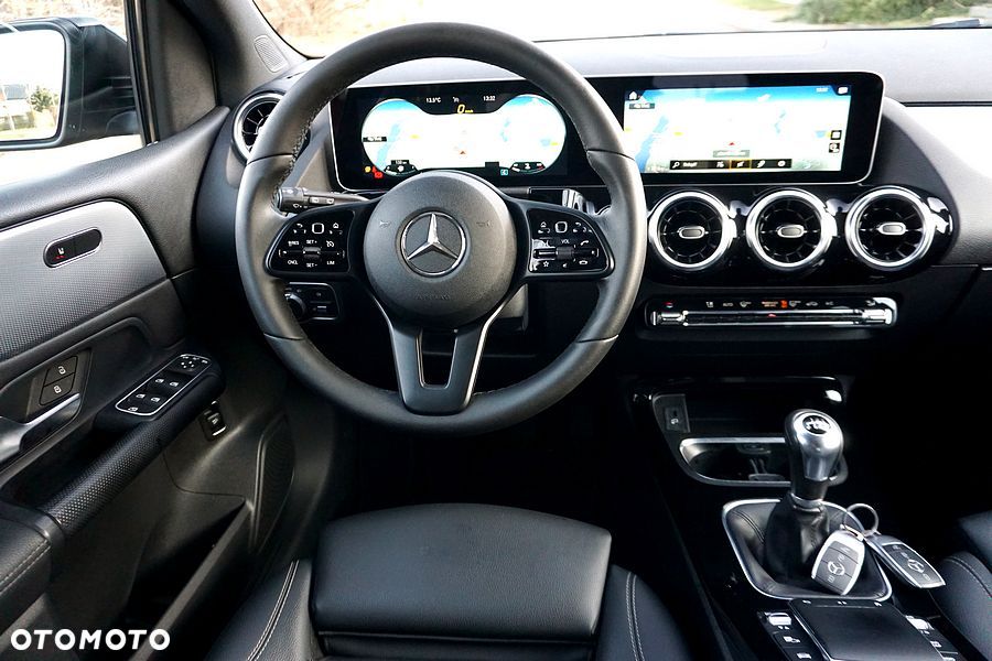 Mercedes-Benz Klasa B 180 d Editon 19 - 31