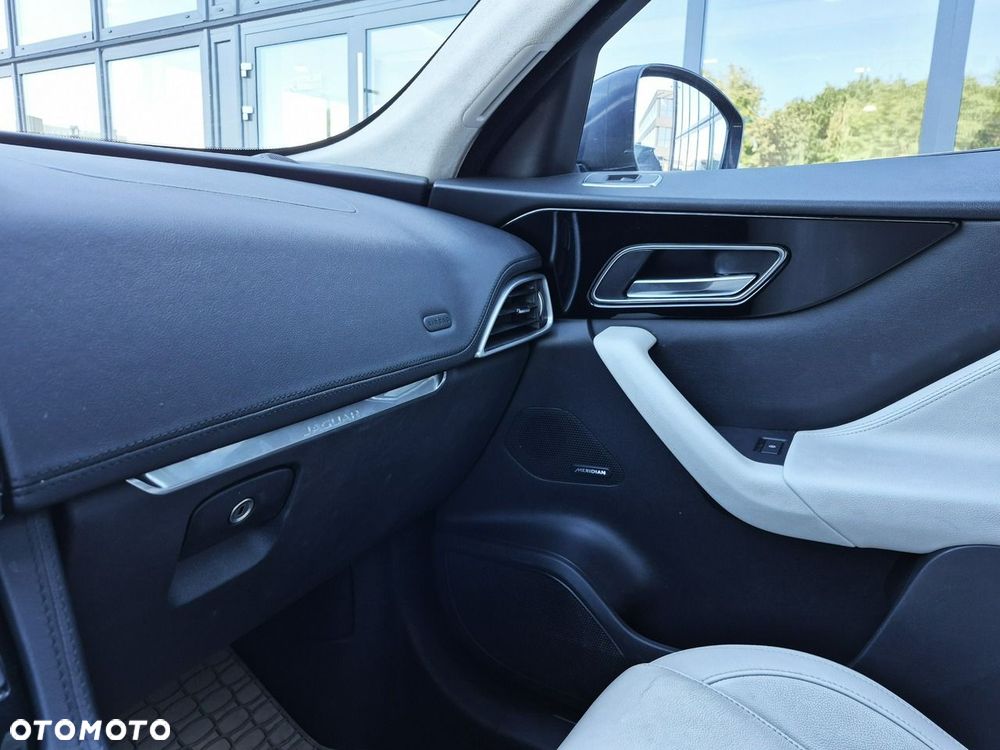 Jaguar F-Pace 25d AWD Prestige - 39