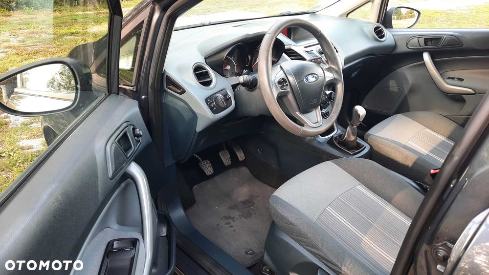 Ford Fiesta - 7
