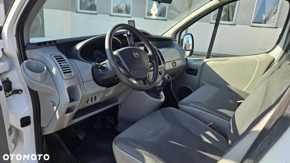 Opel vivaro 2.0 diselo klima - 5
