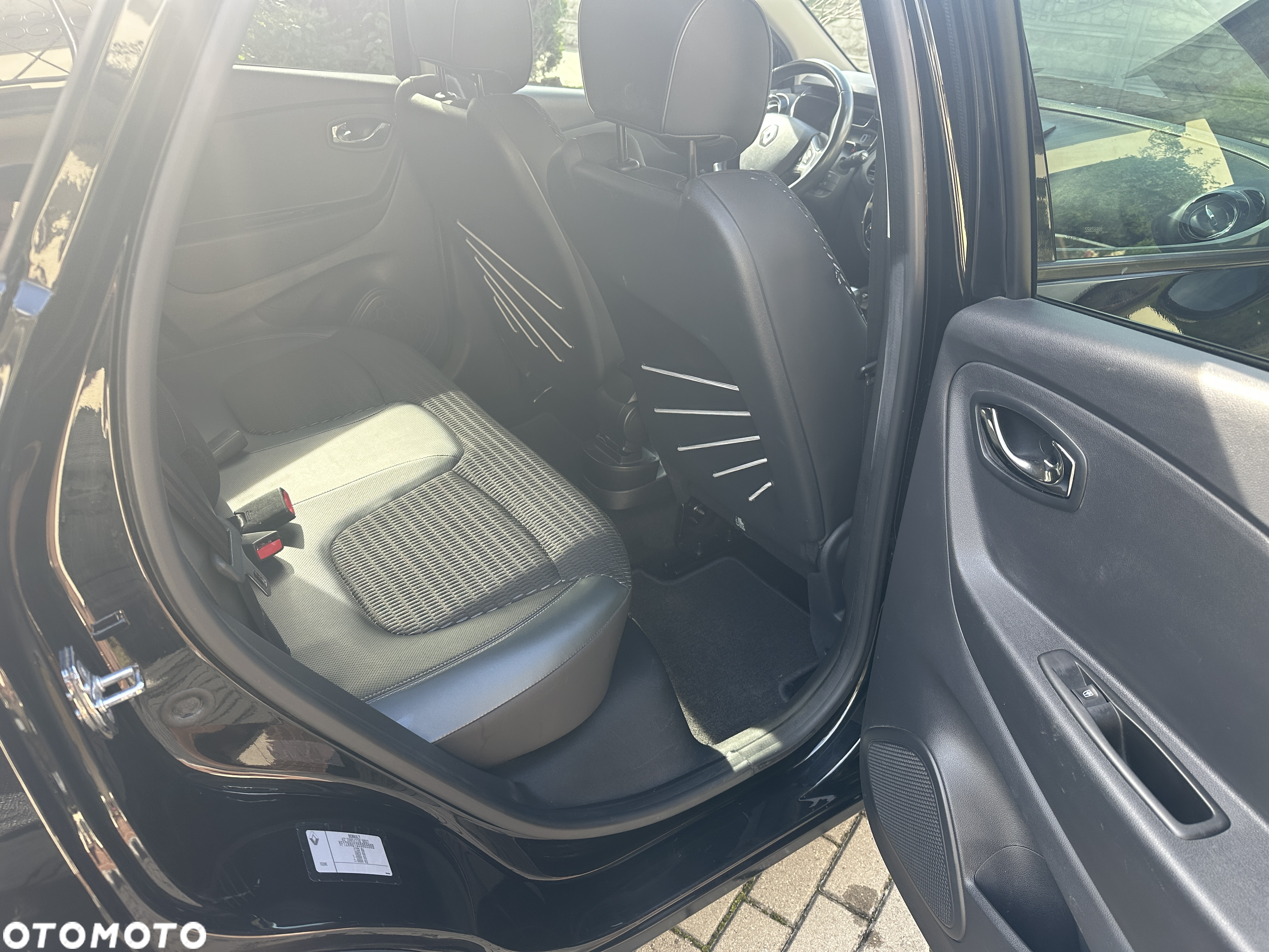 Renault Captur 1.2 Energy TCe XMOD EDC - 16