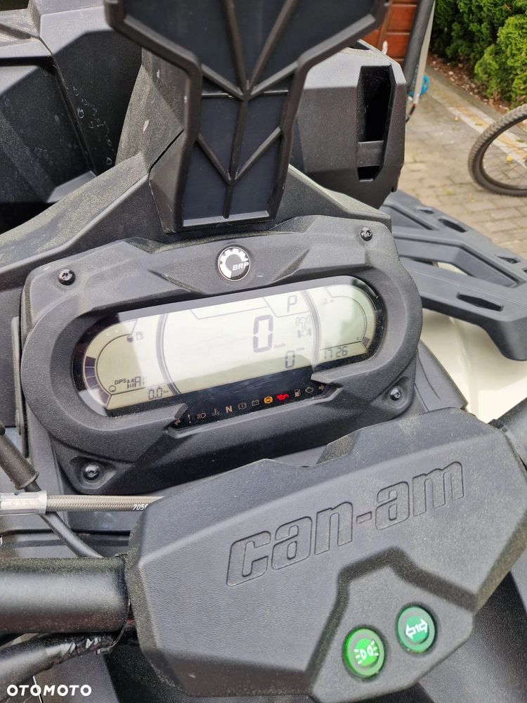 Can-Am Outlander - 10