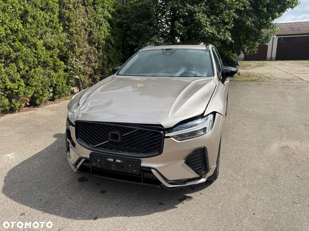 Volvo XC 60 B5 B AWD Plus Black Edition - 23
