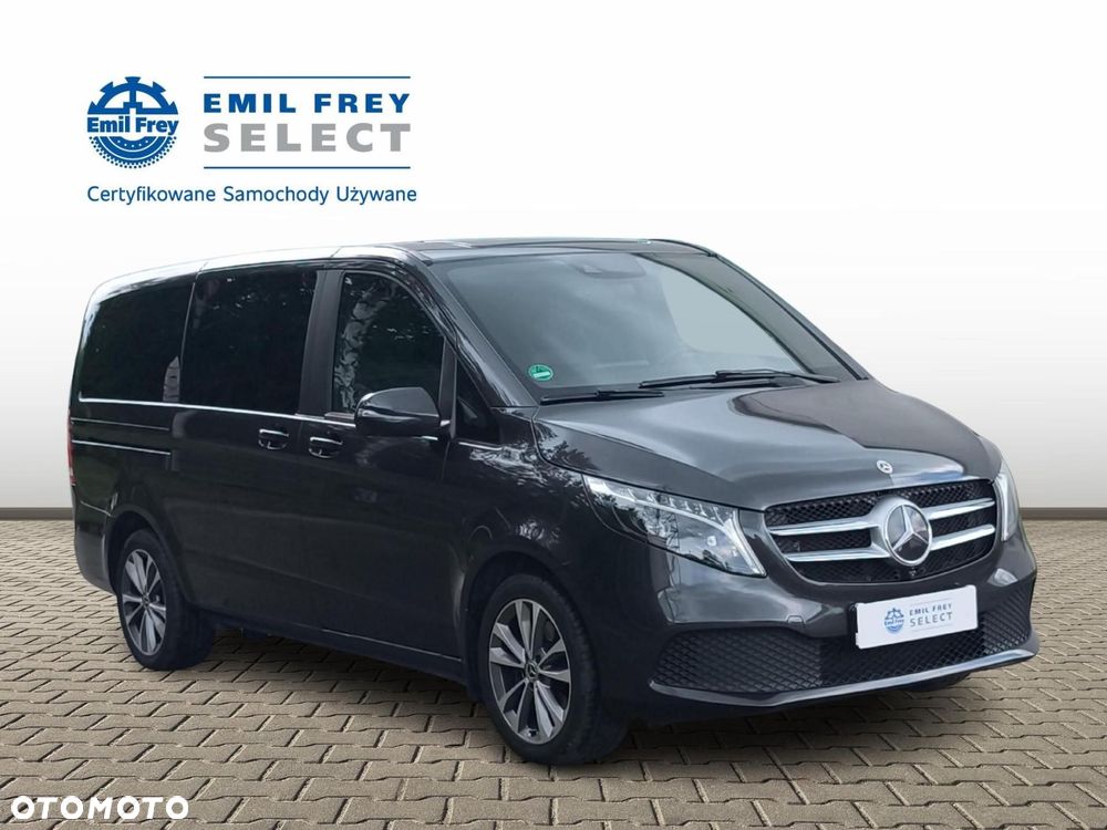 Mercedes-Benz Klasa V - 8