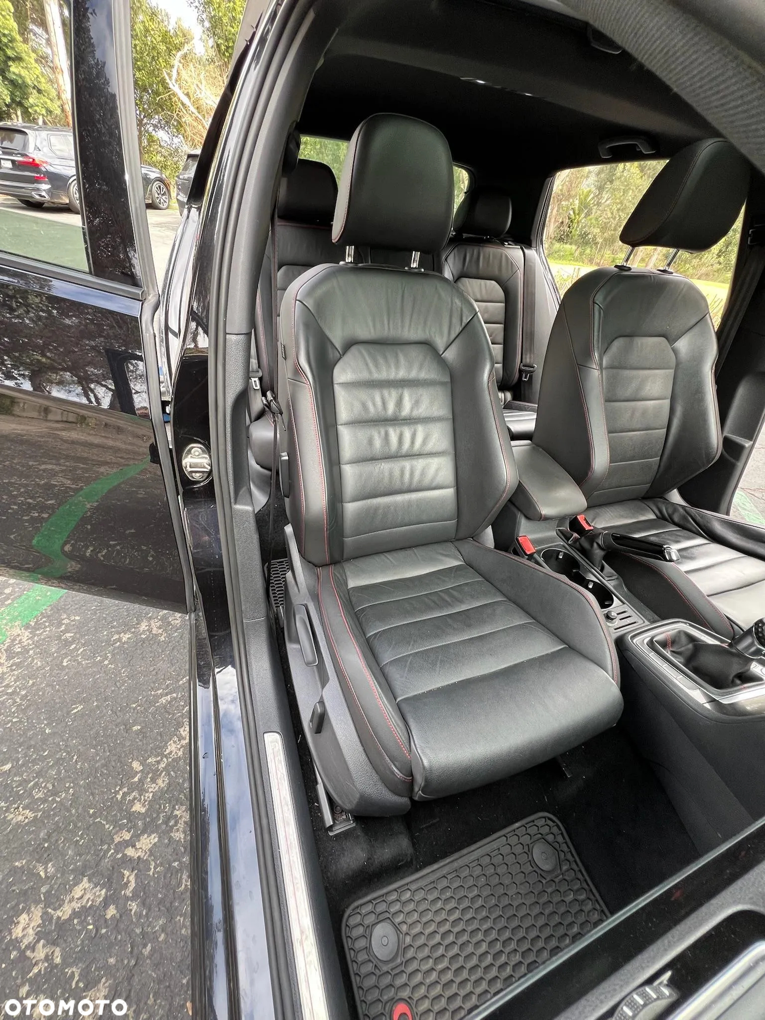 Volkswagen Golf - 33